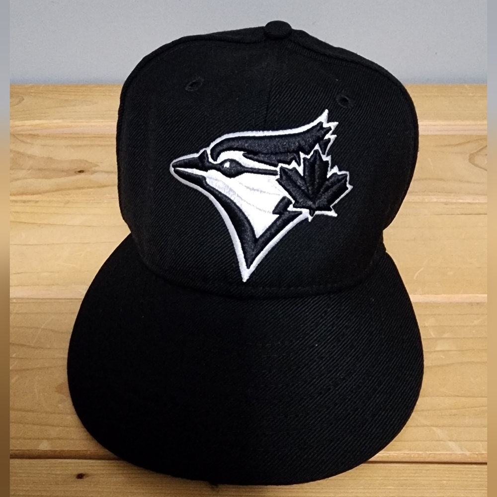 Toronto Blue Jays New Era Black Baseball Cap Size 7 1/2
